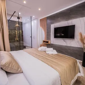 Emperor's Luxury - Unique Unesco Site Apartment Split